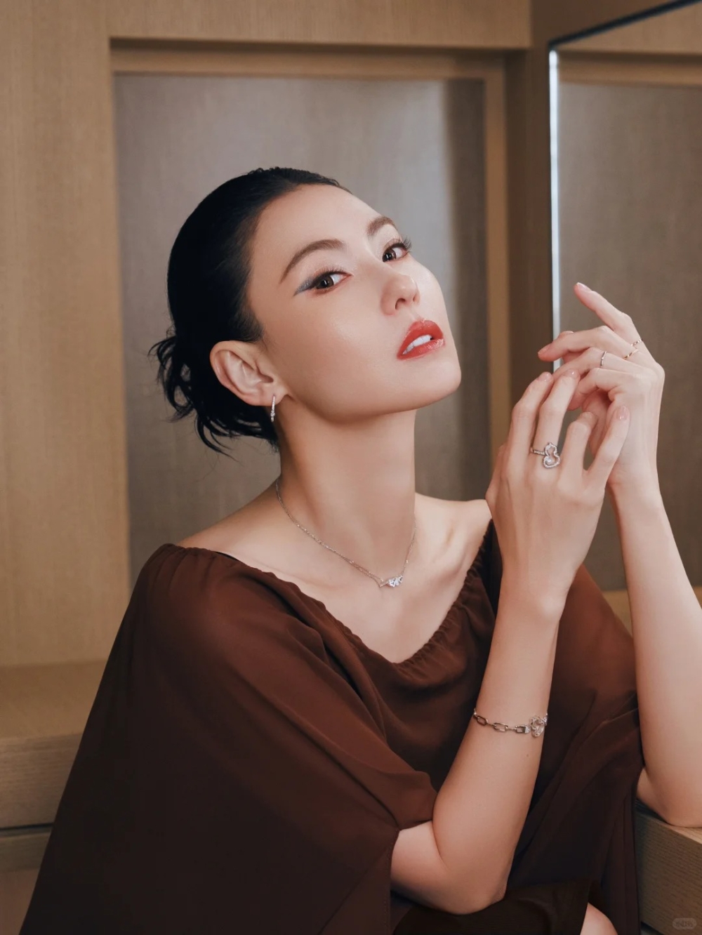 少網友都驚嘆柏芝的美貌，45歲仍少女感十足