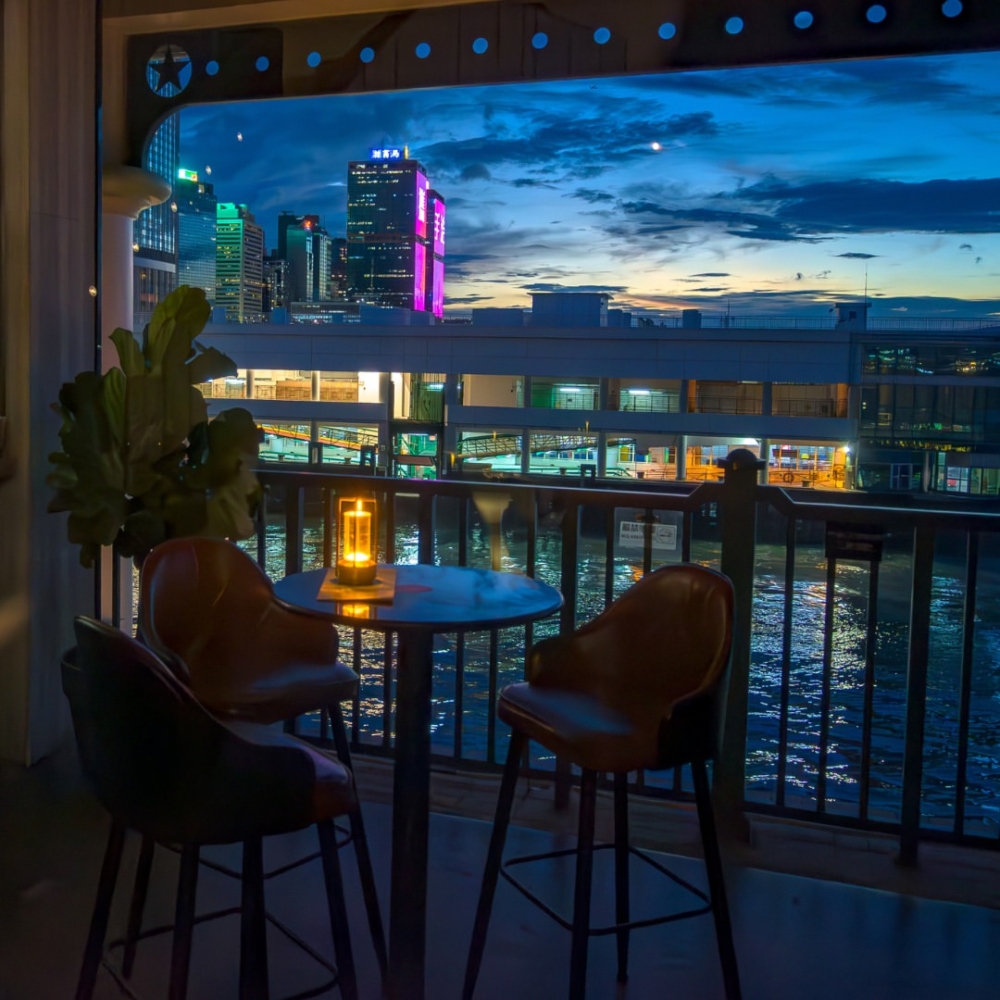 如果想邊食邊賞維港美景chill一chill,Watermark 一定要收藏!