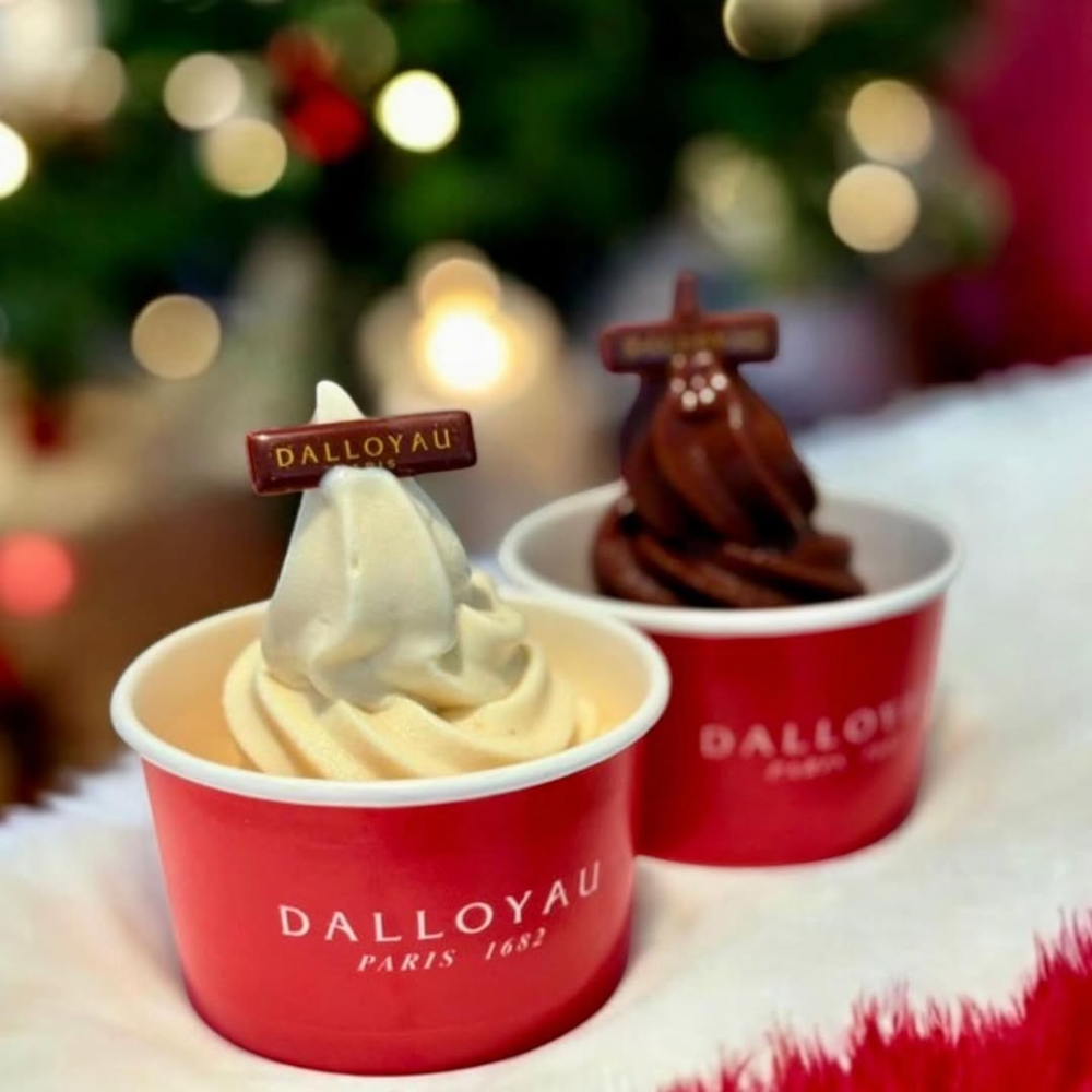 法國百年甜點品牌 DALLOYAU 在香港的分店充滿巴黎優雅氛圍。