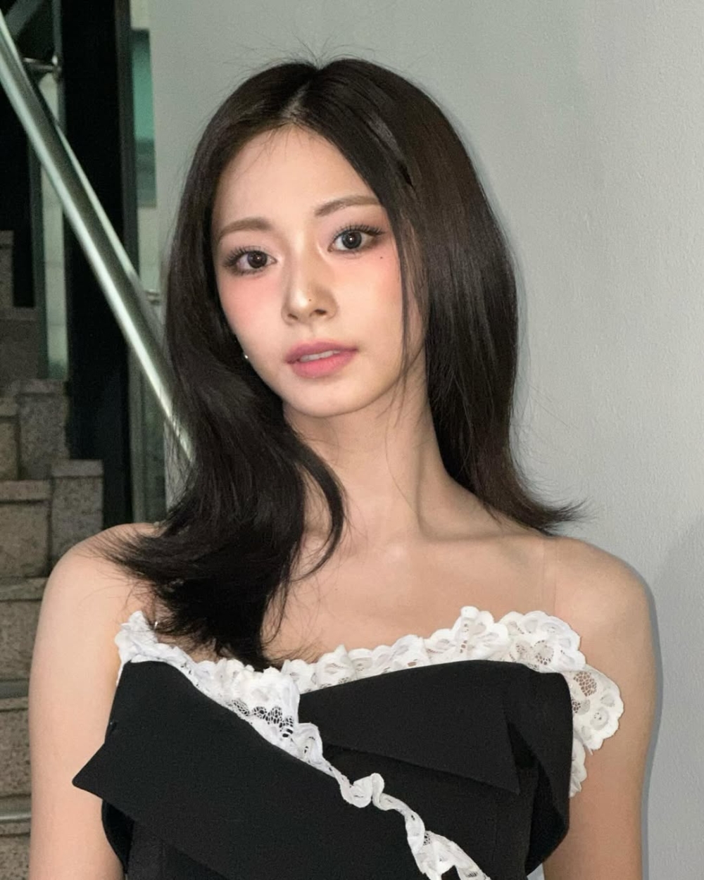 網友：「真係好靚女，但唔係素顏啦」