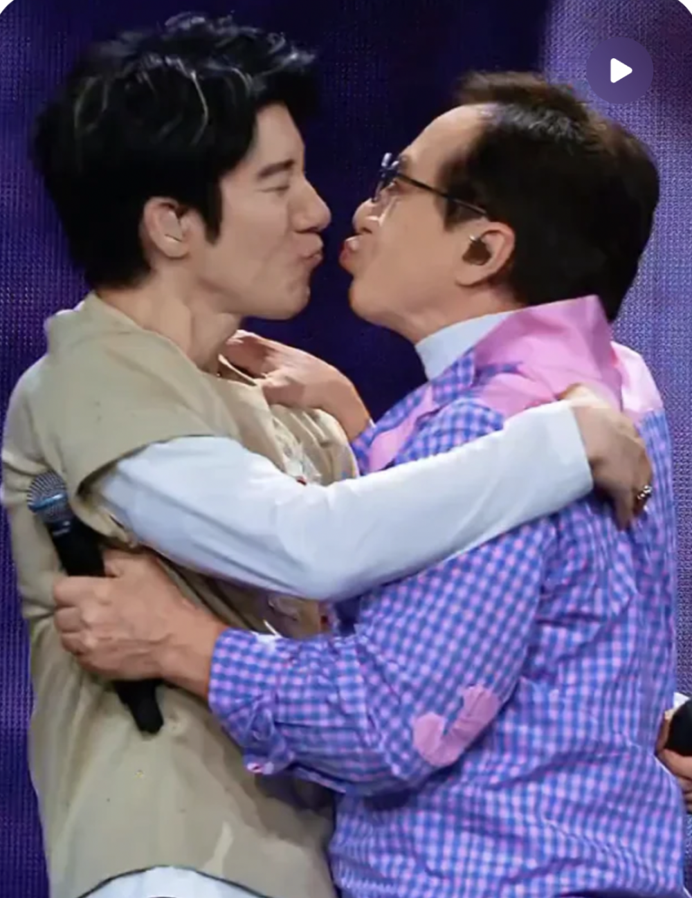 網友：「我吐了」