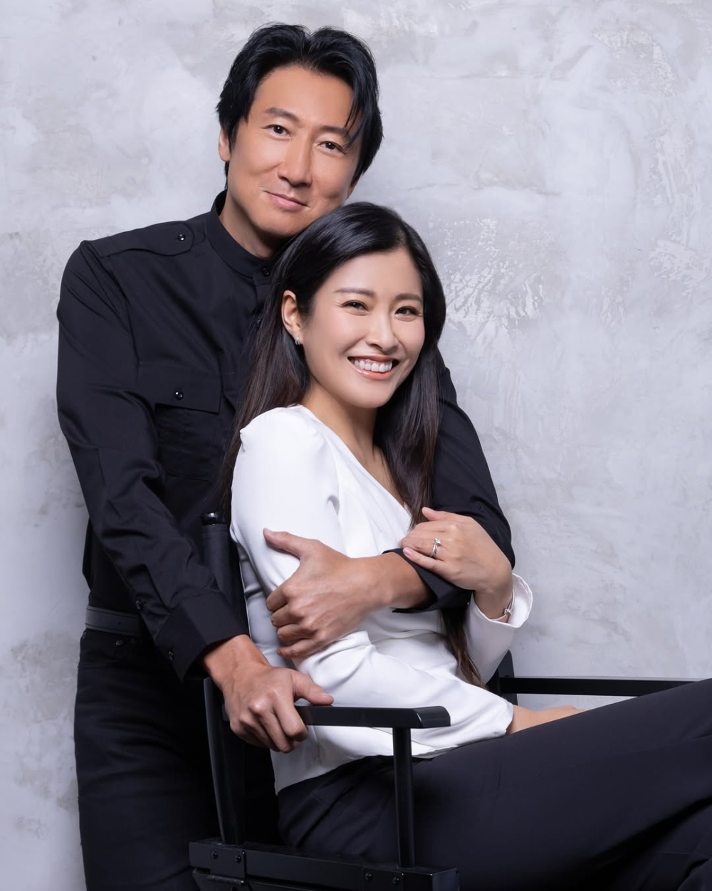 洪天明收到神秘人給予的「卡片」