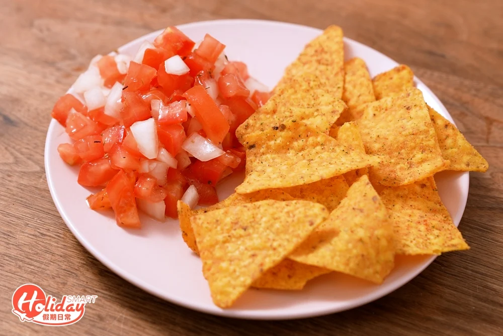 墨西哥玉米片伴蕃茄莎莎醬