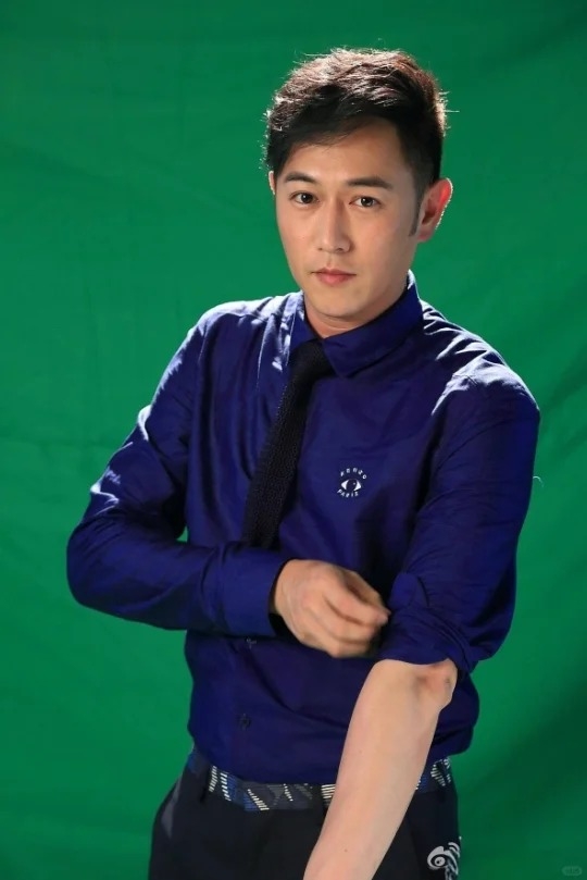 陳鍵鋒近年受遺傳病影響淡出娛樂圈，但他的生活就依然充實，勇於挑戰的他考獲多項技能