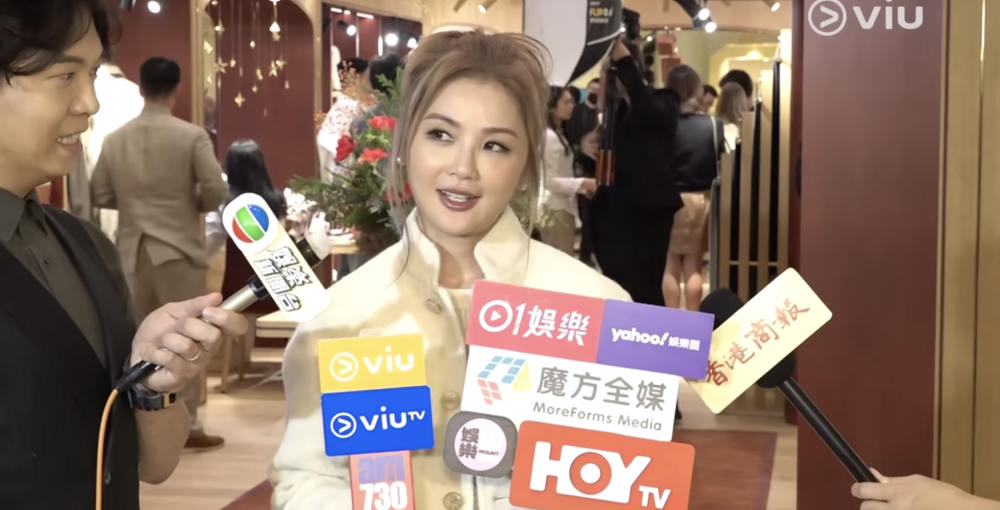 直至近日阿Sa出席活動竟疑似「洩蜜」