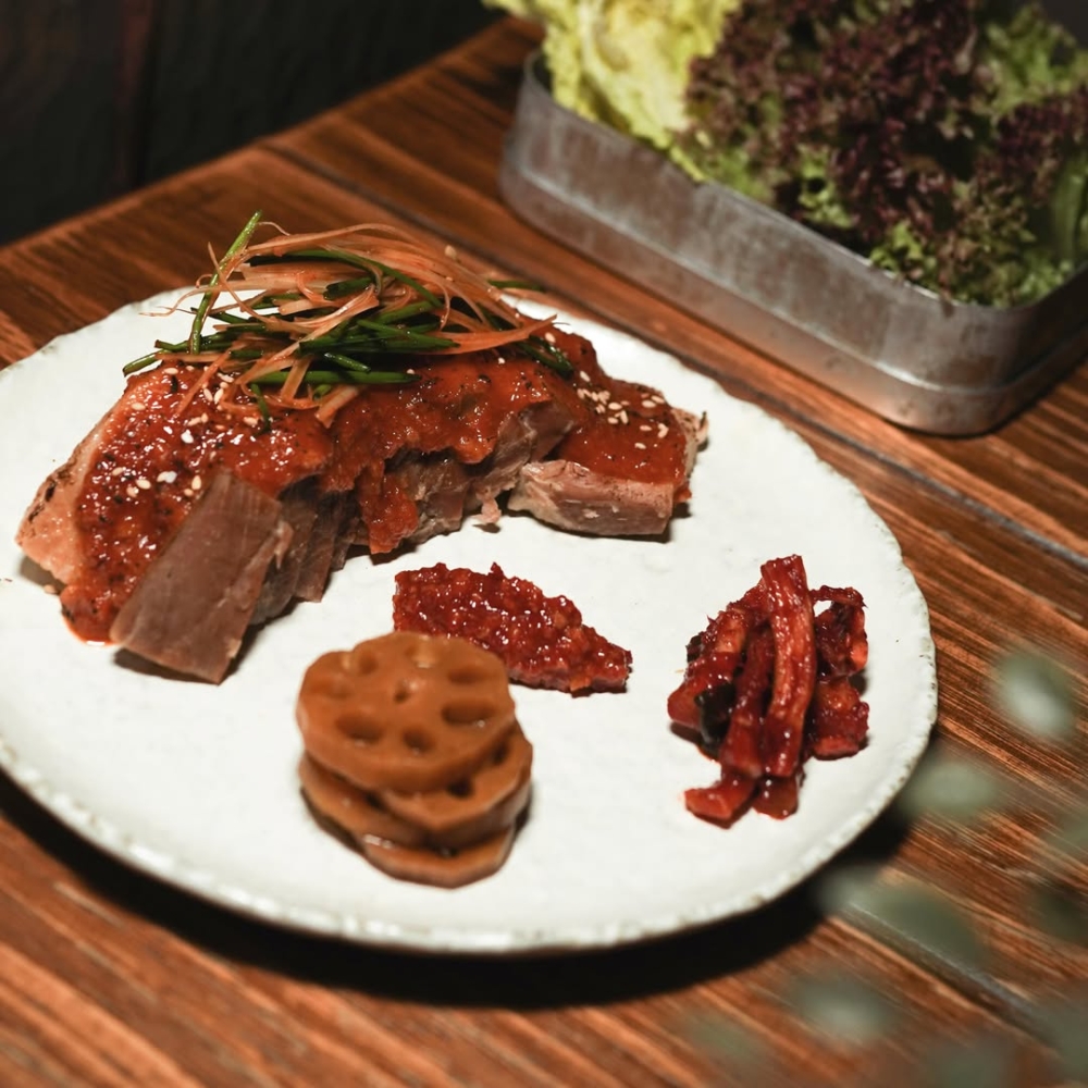 位於中環的 OBP 是不少韓國人與本地潮人愛去的小酒館，以韓式創意下酒菜配手工雞尾酒而爆紅。