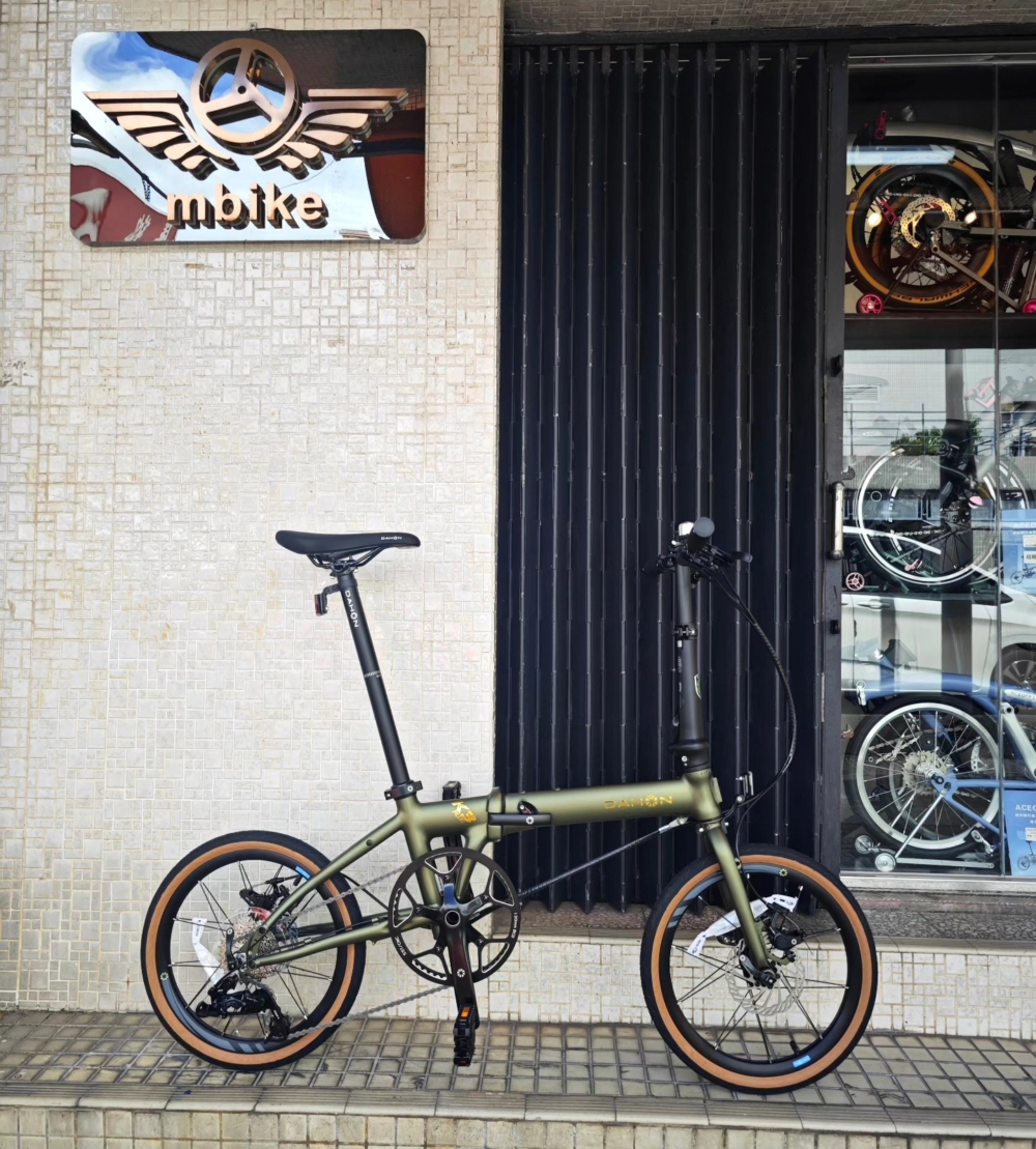 大圍的Freshabike（M記單車）提供日租、通宵租等靈活服務和親民租金，並支援於馬鞍山、大埔及大尾篤跨區還車。