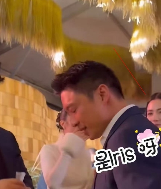 網友發現霍啟山疑似已經「脫單」，婚禮當日全程與娜然形影不離？！