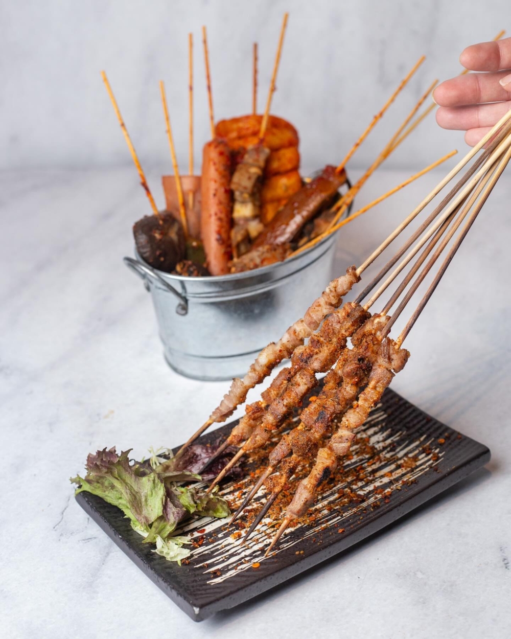 COSMOS 讓顧客能自在地邊唱邊食、邊煲劇，是追求最「Chill」、有質感聚會體驗的首選。