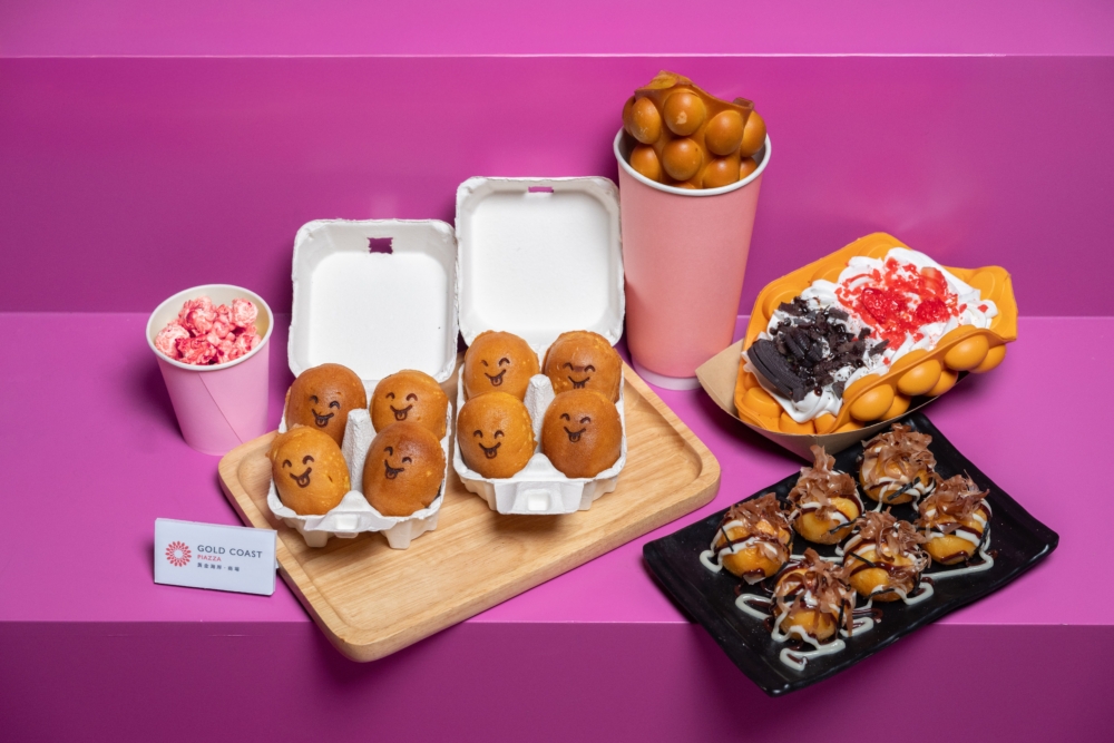 今個聖誕，香港黃金海岸聯乘韓國療癒系角色PINK & VEN，於黃金海岸商場推出「Pinkmas of Love 抱抱粉紅聖誕」。