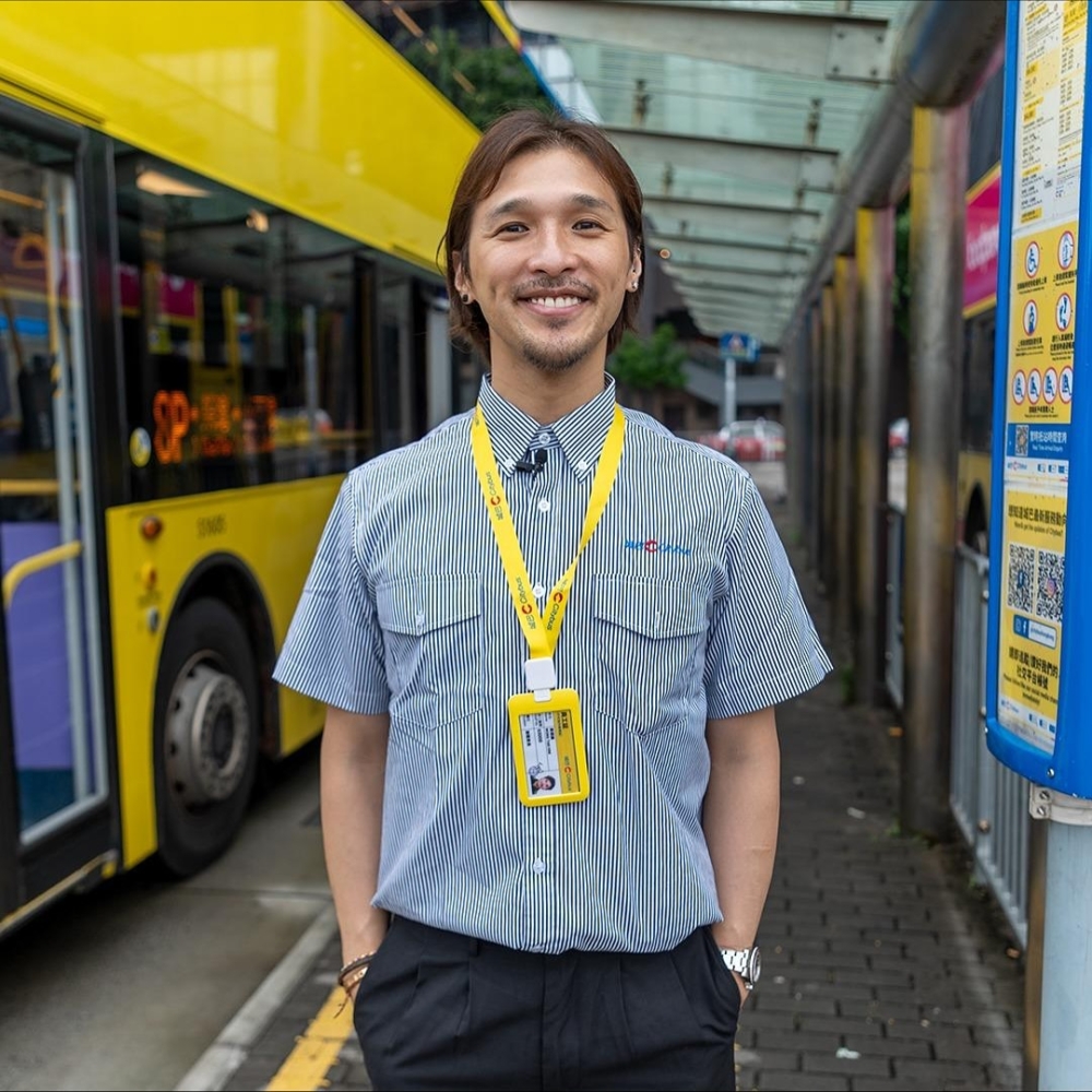 黃又南早前趁著42歲生日在IG分享感受，透露自己去了兼職揸城巴