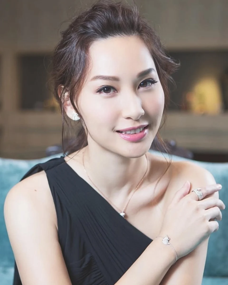 現年46歲的徐子珊，2019年宣布退出娛樂圈，毅然放棄15年演藝事業