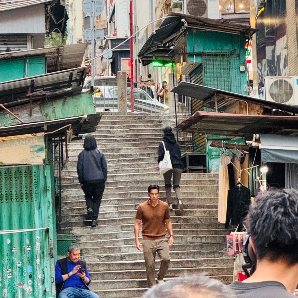 網友：「這身材真的43歲嗎？」