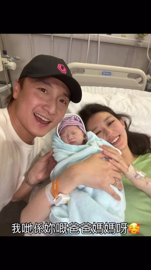 方力申又感嘆今年對他們兩夫妻而言十分特別，更分享Maple在順利產女後生仔計劃有轉變