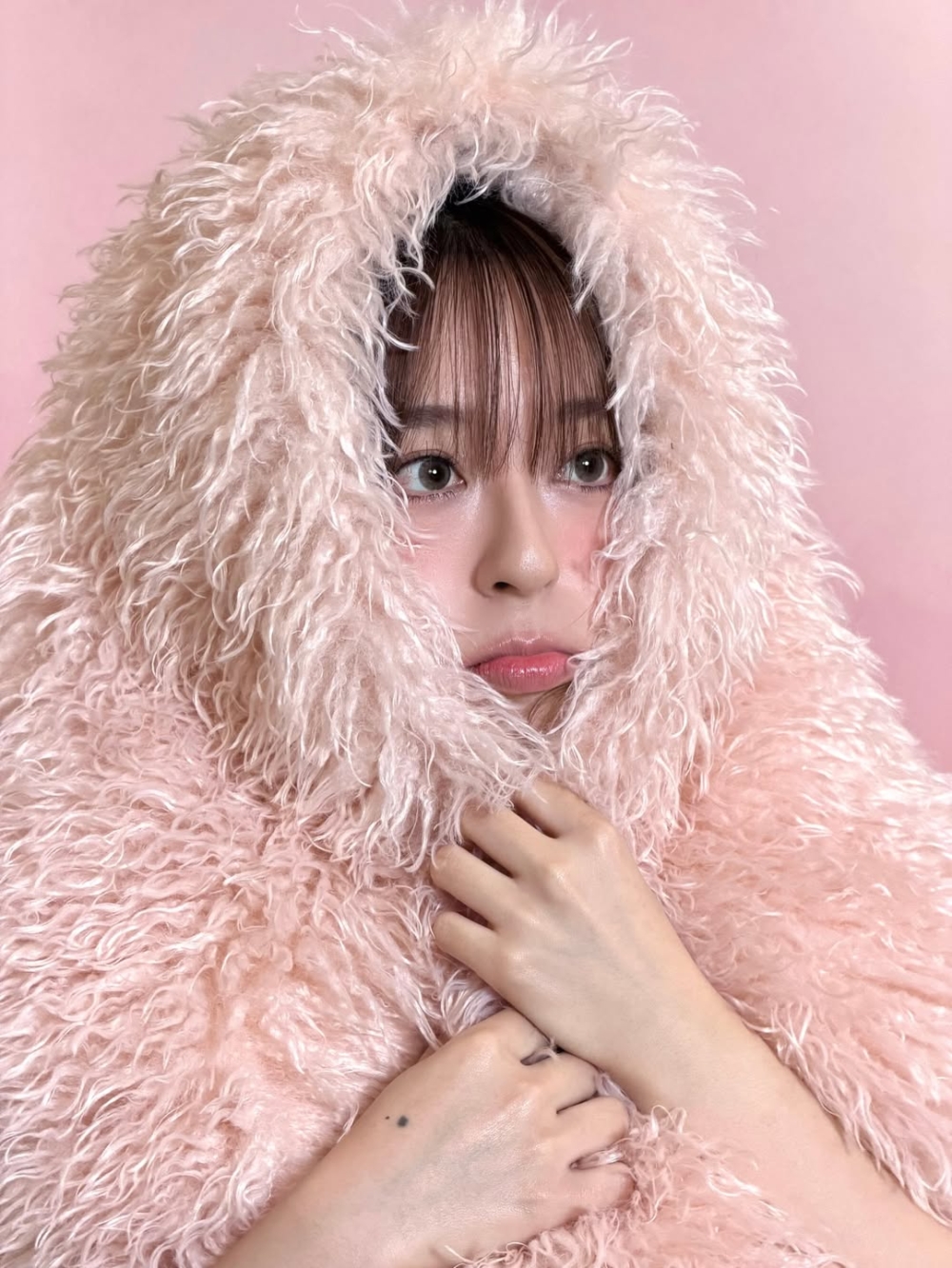 網友：「搞到成日以為係佢大佬著女裝」