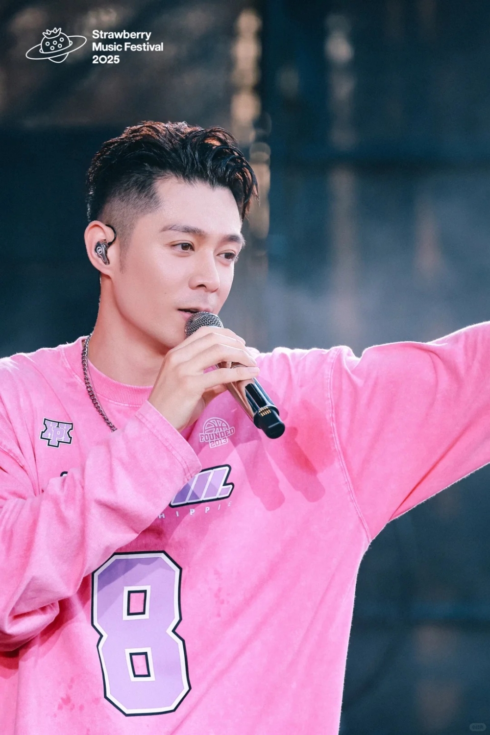 許多網民初見傳單後都被嚇了一跳，擔心柏豪不幸墮入騙局遭人盜用肖像