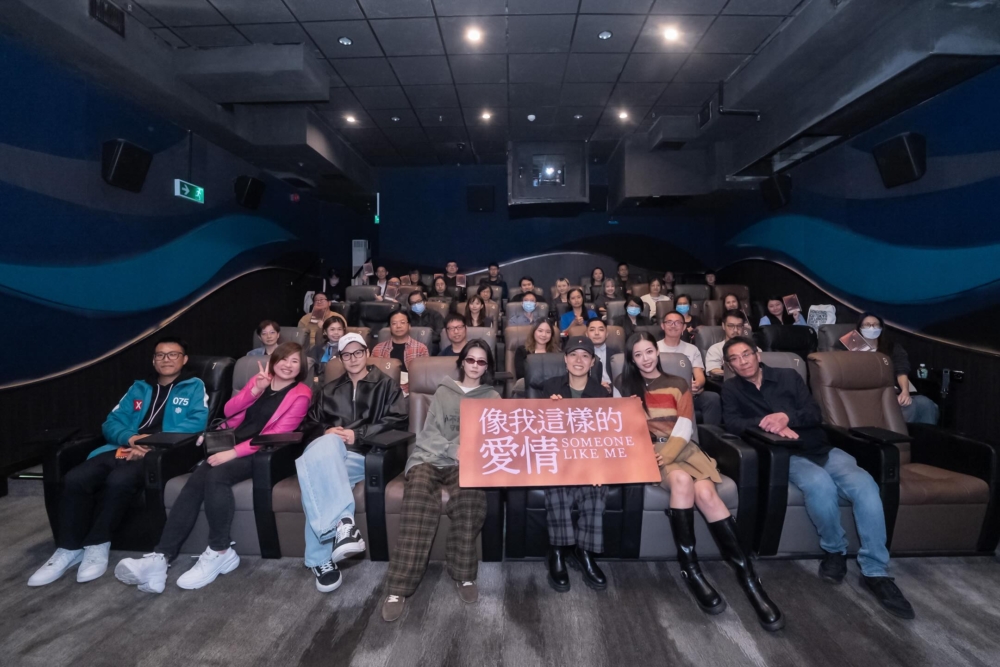 怎料電影團隊得知事件後，深感別具意義，於是該片監製關錦鵬、導演譚惠貞，男女主角陳家樂與廖子妤，及劉若寶就一起相約到場答謝