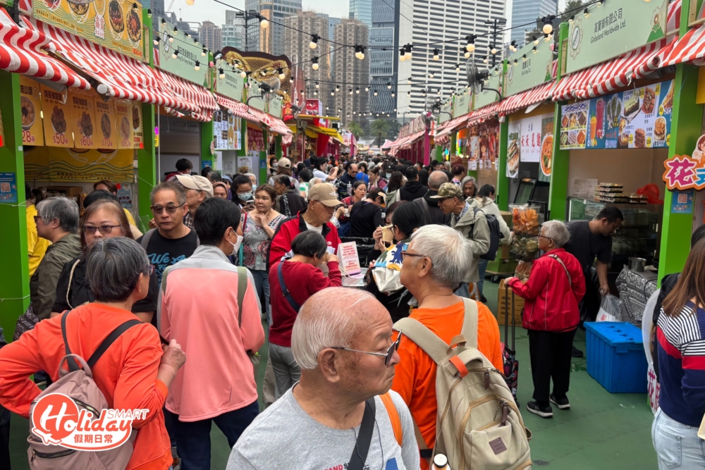 熟食區人山人海，多個攤檔負責人都稱旺丁又旺財。