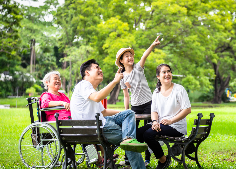 符合資格的住戶，可獲減四分之一或一半租金，幫助打工仔輕鬆減輕生活負擔。