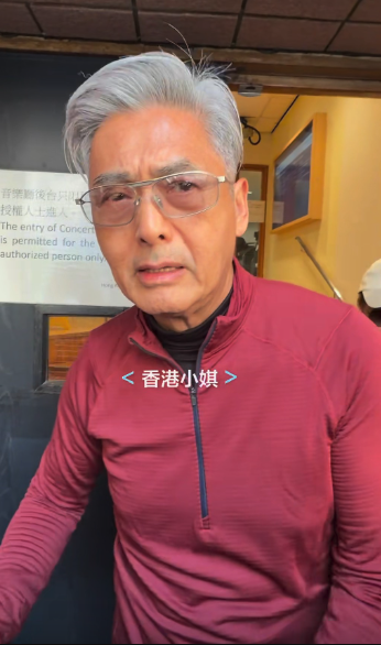 然而面對奇怪提問，有一向有大將之風的發哥並沒有生氣，更沒有露出一絲不悅。