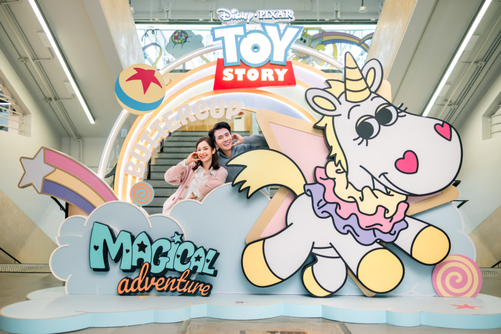 新年好去處2026｜中環街市：《反斗奇兵》「幻彩躍馬迎新春」慶典