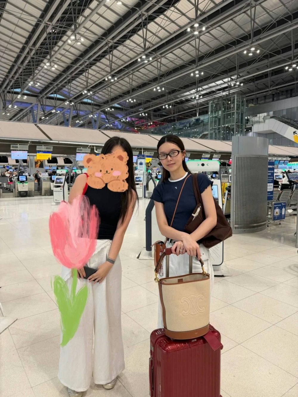 近日有網友在小紅書分享指在曼谷機場偶遇文詠珊