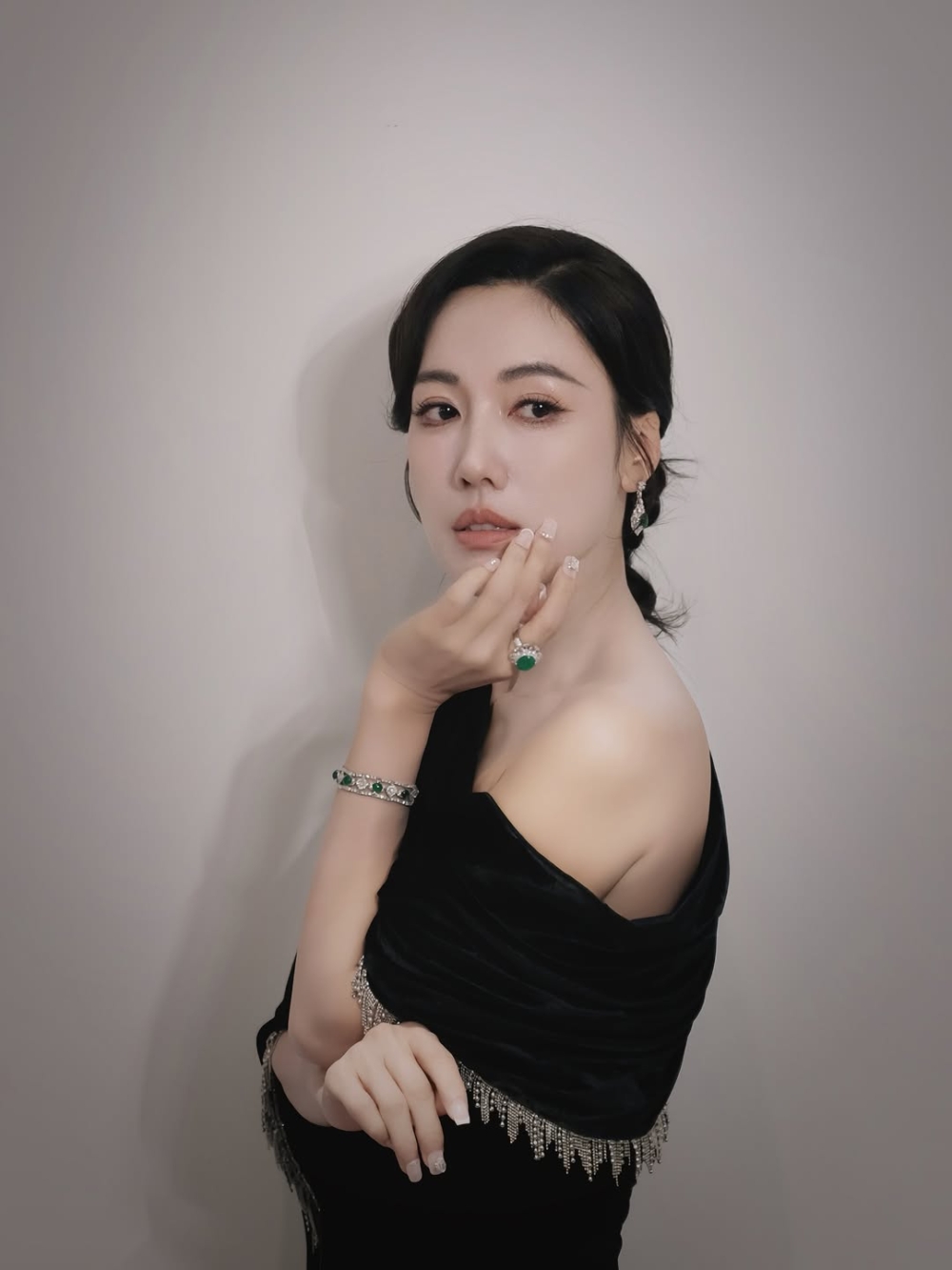 網民對李施嬅的最終選擇就反映兩極，有人對她得心軟表示惋惜