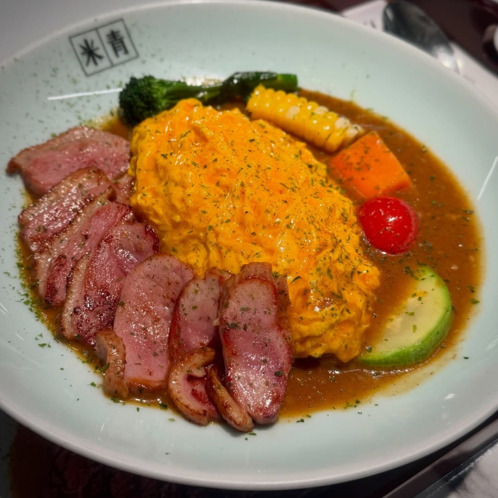 「米青蛋包飯公司」其實是人氣番茄湯麵專門店「番茄師兄」的姊妹店