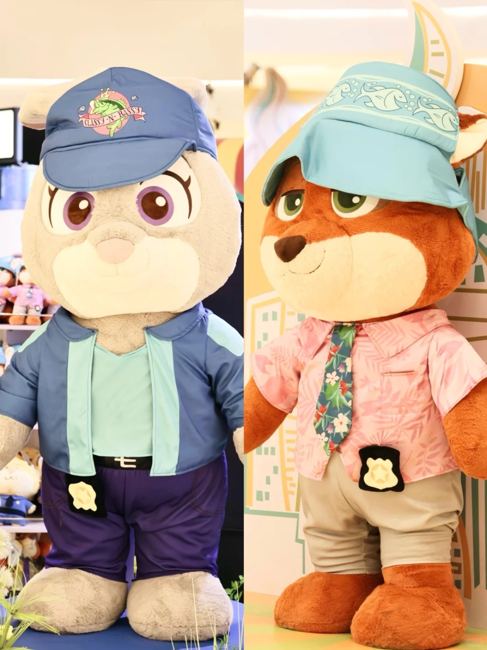 現場設有超大型公仔裝置＋主題場景