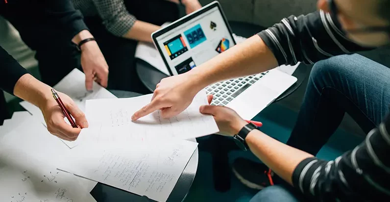 Prompt 3｜財務報告深度分析