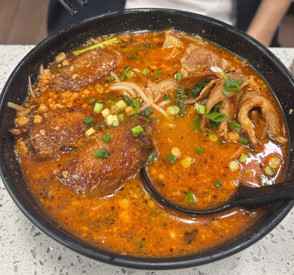 雲川米線紅薯粉（人均：約$50–$65）