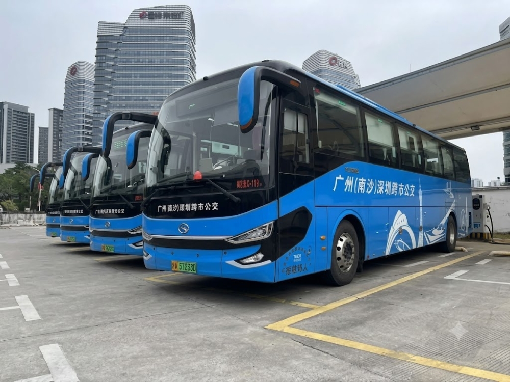 深圳灣口岸跨市巴士