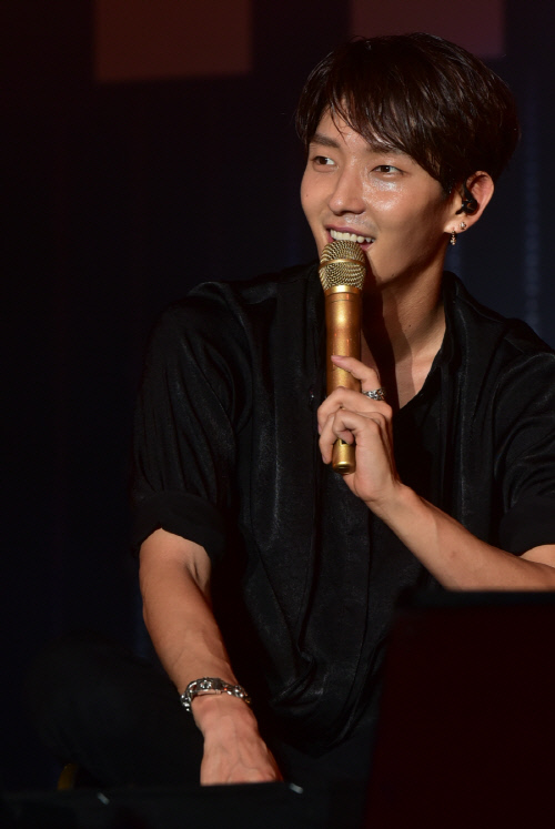 LEE JOON GI singapore fanmeet