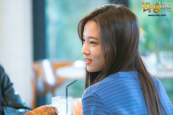 queen of the ring 12