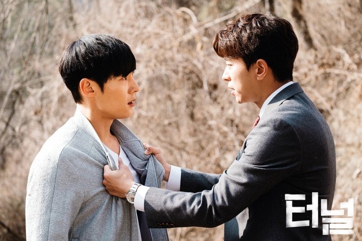 tunnel ep7-8