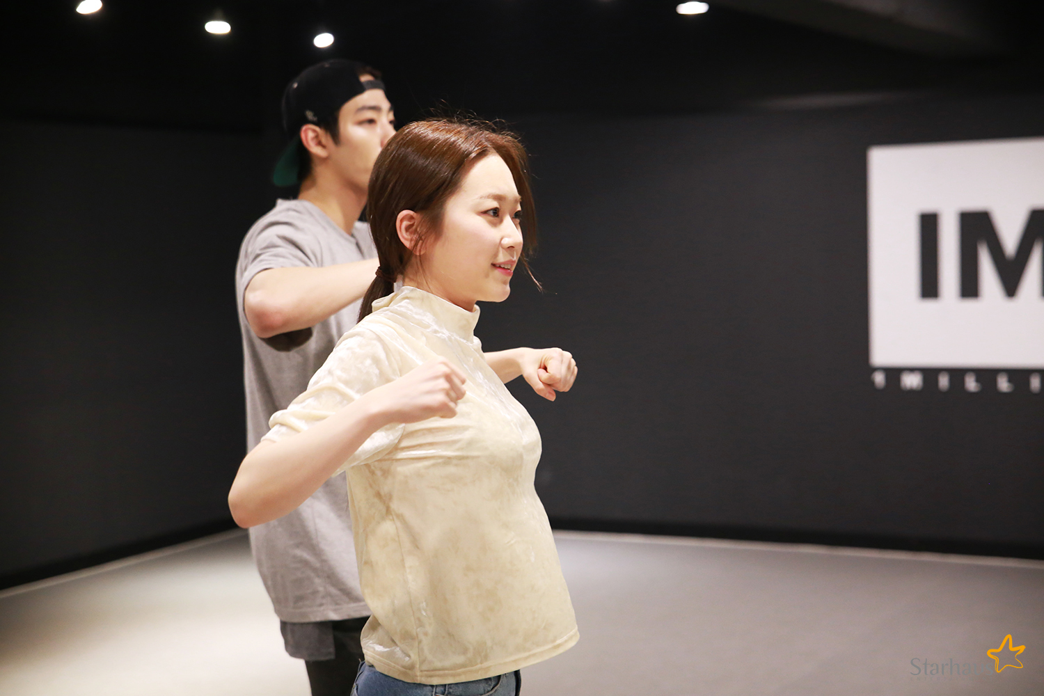 Queen Of The Ring dance 3
