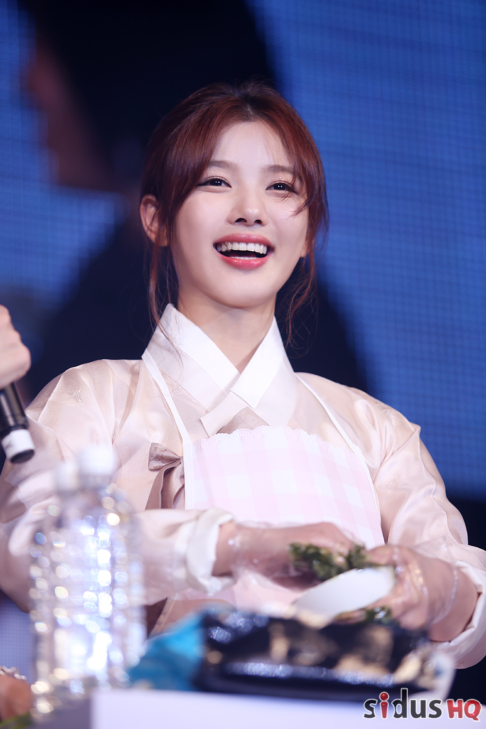 kim yoo jung fanmeet