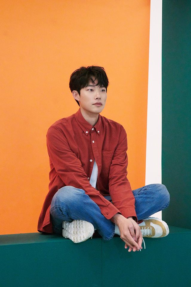 C-Jes ent.