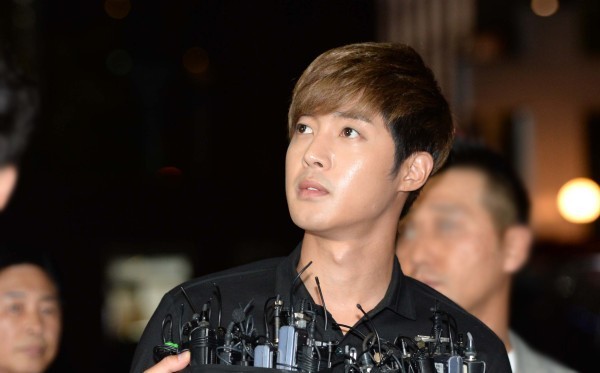 金賢重曾陷入私生活爭議