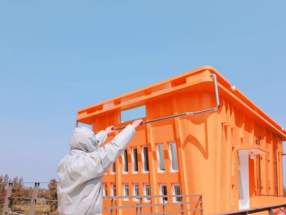 Instagram @cafe_the_container