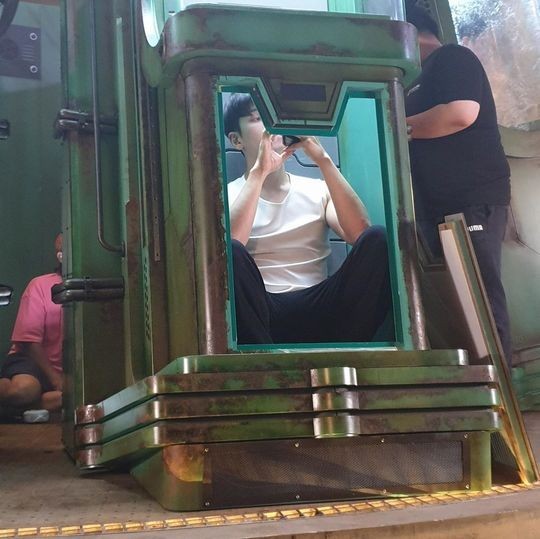 池昌旭更新照片