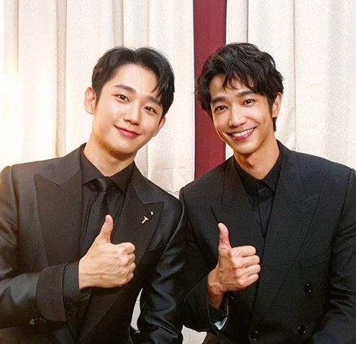 丁海寅分享與劉以豪合照