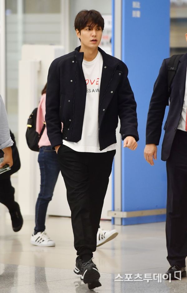 李敏鎬機場入境