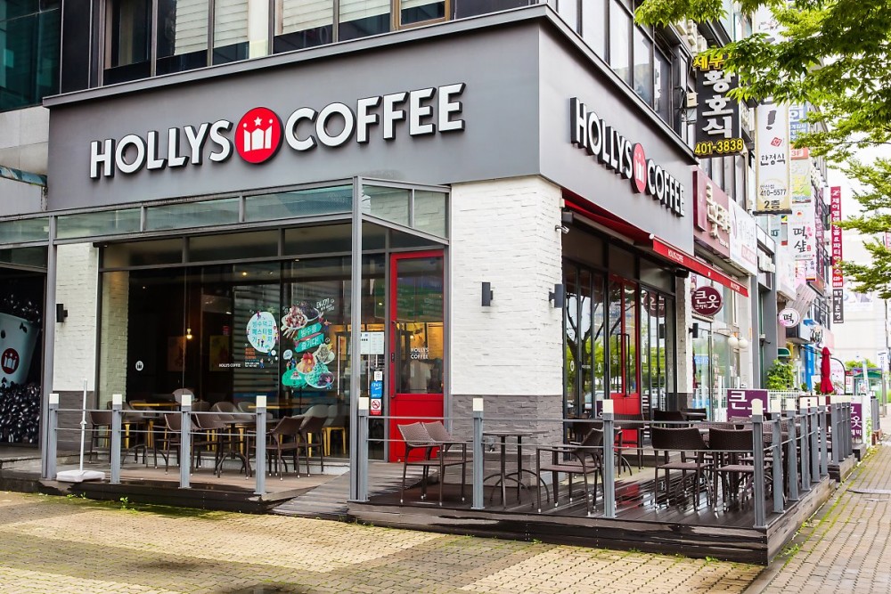 HOLLYS COFFEE