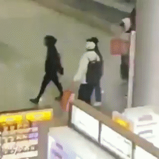 李光洙和宋智孝機場打架