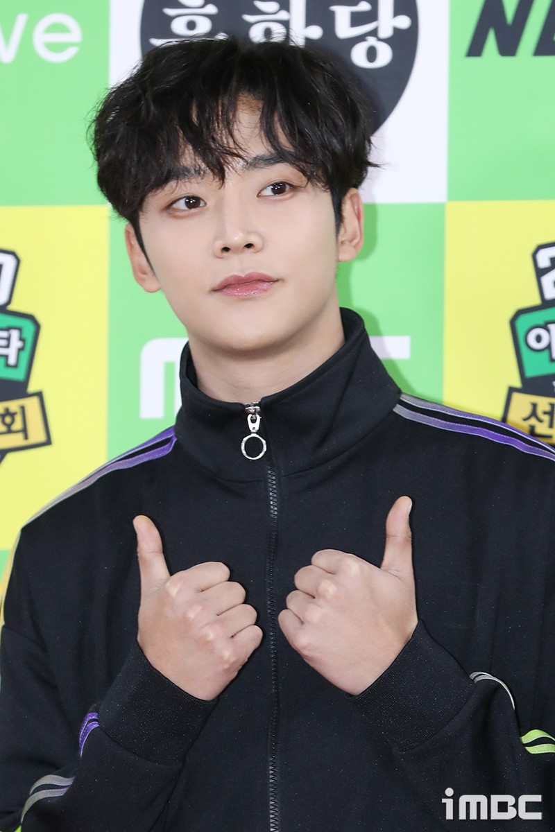 路雲參加偶像運動會