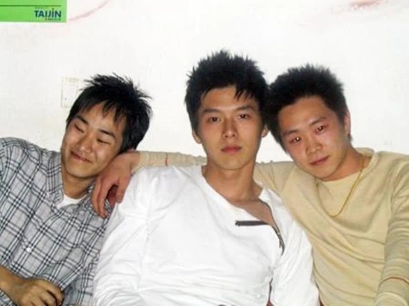 玄彬昔日舊照帥氣依舊