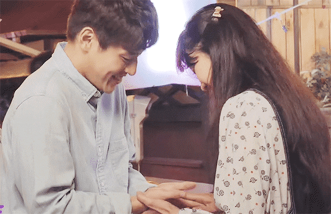 《山茶花開時》姜河那 孔曉振吻戲花絮