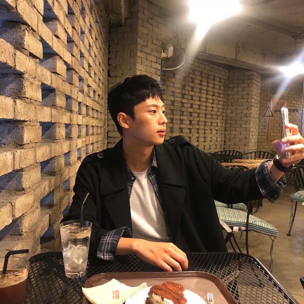 IG @leesin_y