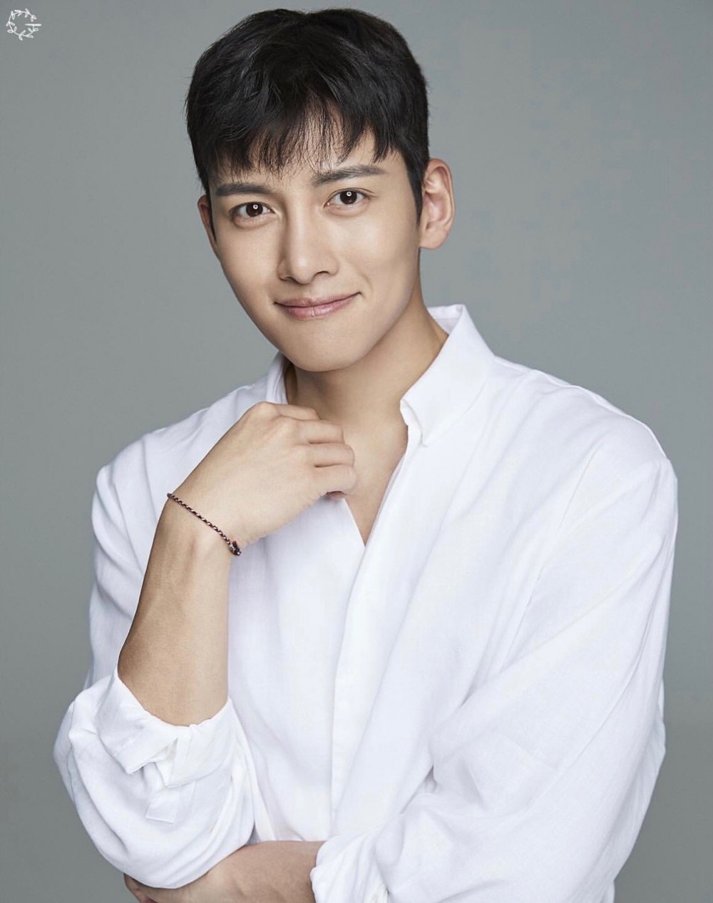 池昌旭飾演暖男便利商店店長